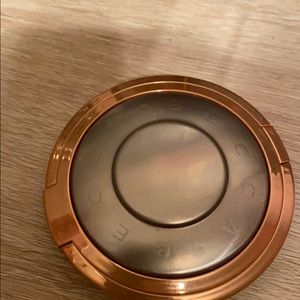 Becca “champagne pop” highlighter